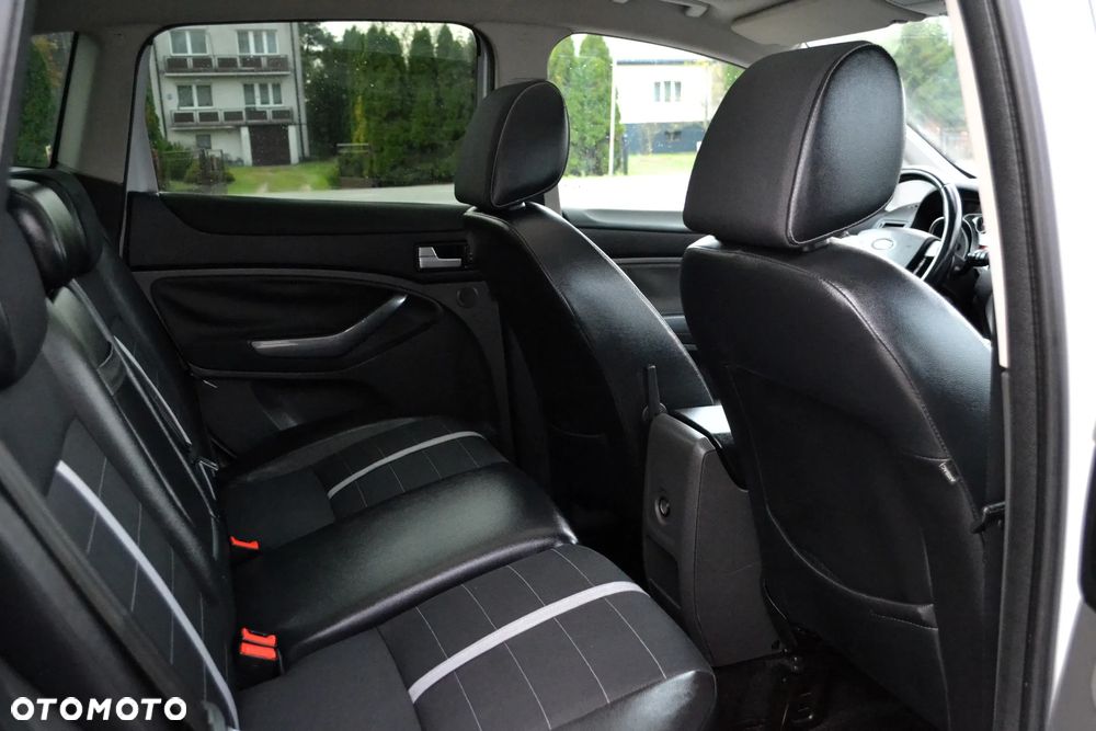 Ford Kuga 2.0 TDCi 4x4 Trend - 10