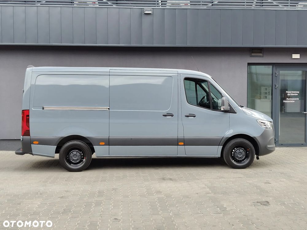Mercedes-Benz Sprinter - 8
