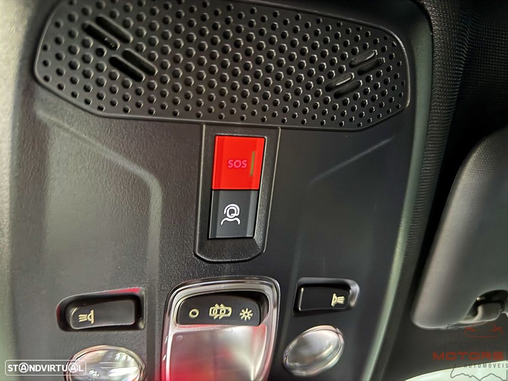 Peugeot 2008 1.2 PureTech Allure Pack EAT8 - 21