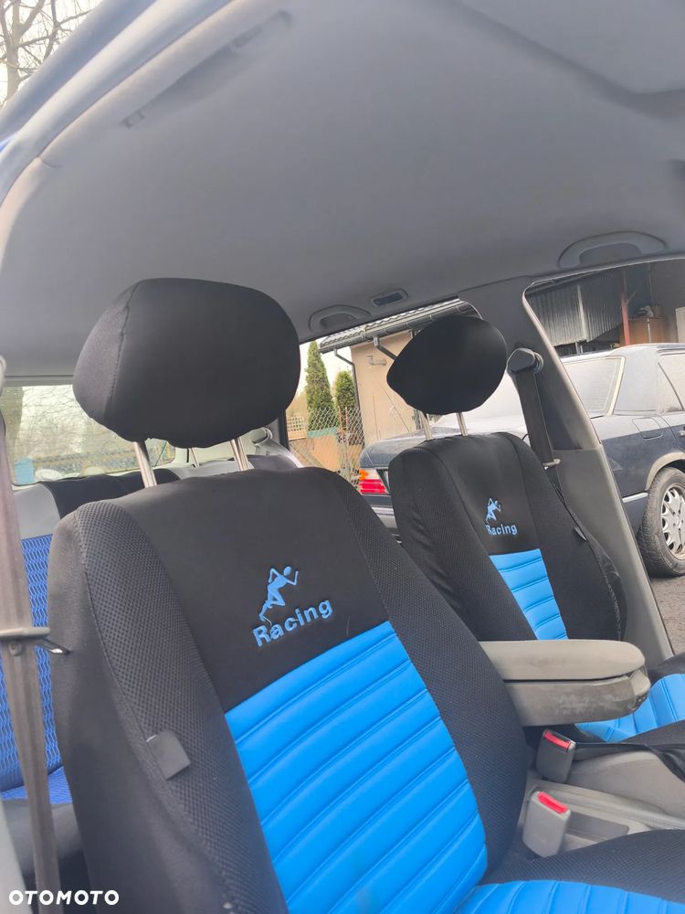 Volkswagen Golf - 11