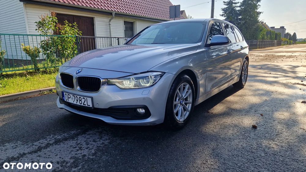 BMW Seria 3 318d Advantage - 25