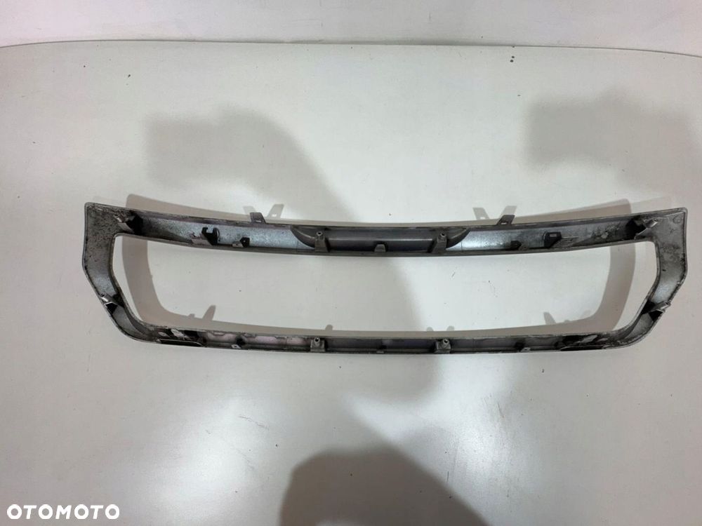 PEUGEOT PARTNER III 3 LIFT GRILL RAMKA GRILLA ORYGINAŁ - 2