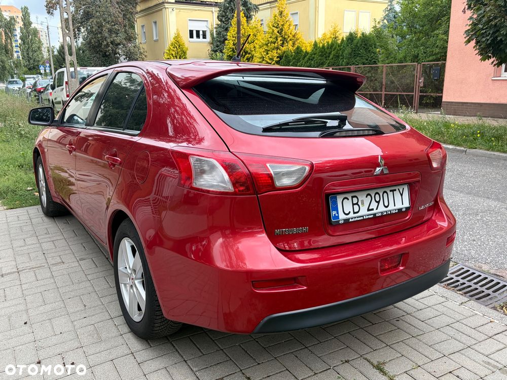 Mitsubishi Lancer 1.8 Invite - 11