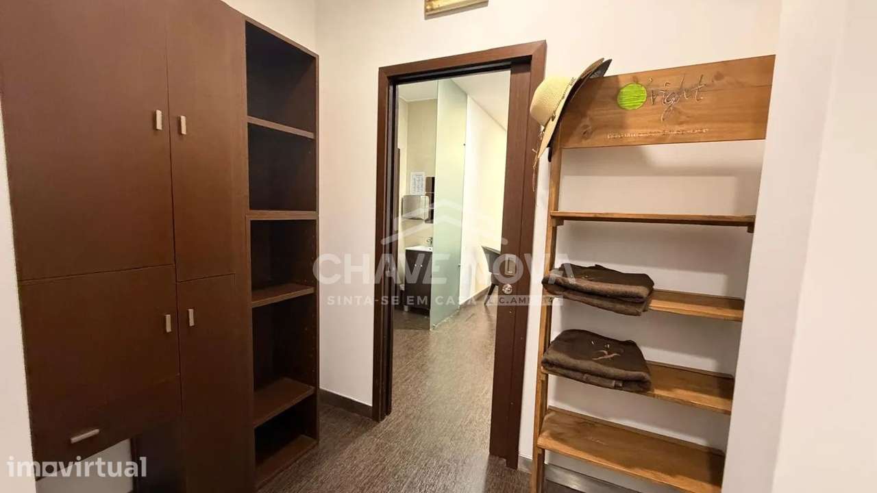 Loja com 150m2 em Costa Cabral perto do Metro Combatentes - Porto - Grande imagem: 5/13