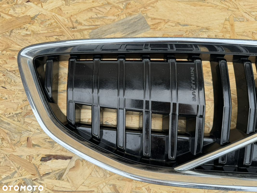 GRILL ATRAPA CHŁODNICY VOLVO V40 II 2 LIFT NA RADAR 16-19 31425345 ORYGINAŁ - 4