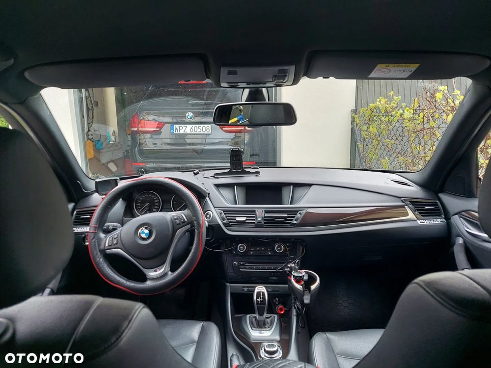 BMW X1 sDrive18d Sport Line - 17