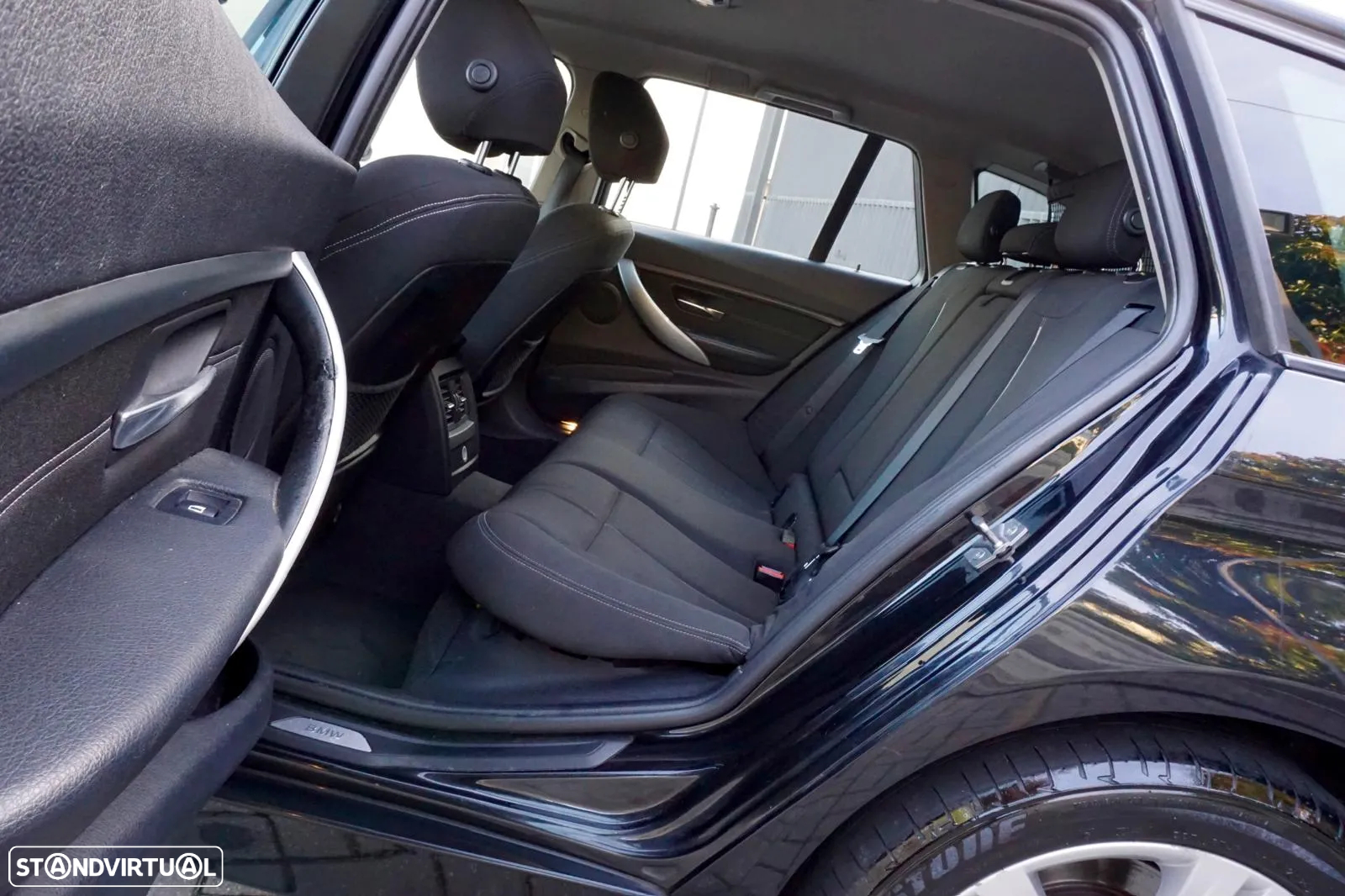 BMW 318 d Touring Line Sport - 15
