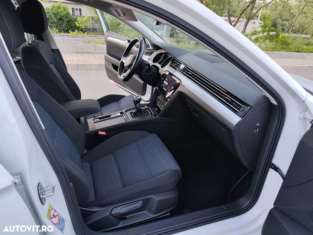 Volkswagen Passat - 24