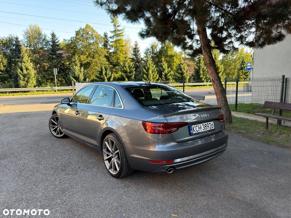 Audi A4 Limousine - 16
