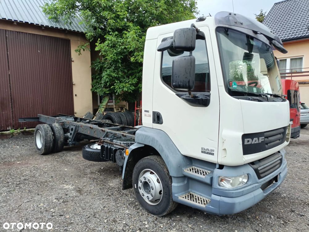 DAF LF 55.220 Rok 2014 DMC 14 ton Blokada mostu - 2