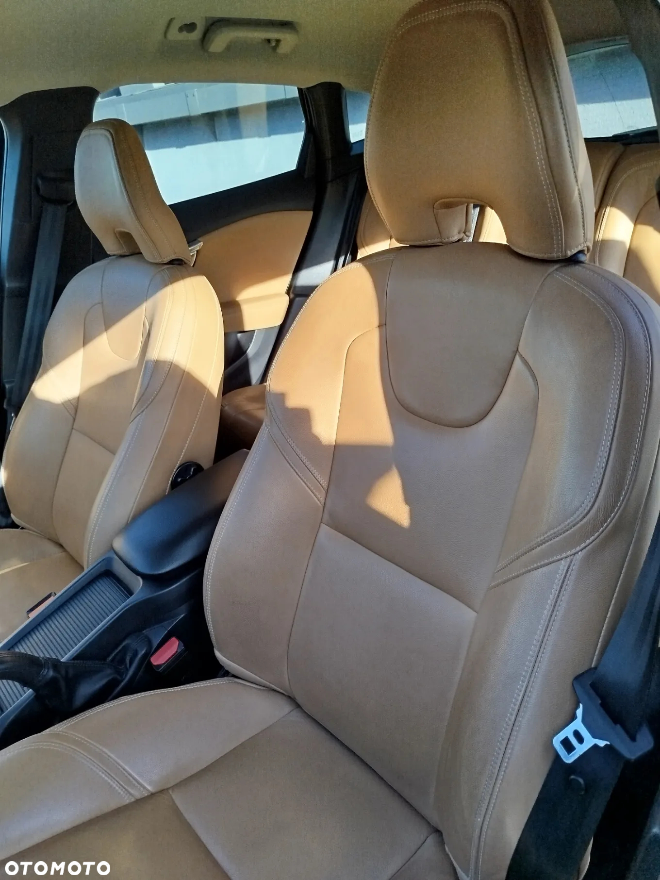 Volvo V40 Cross Country D2 Drive-E Momentum - 17