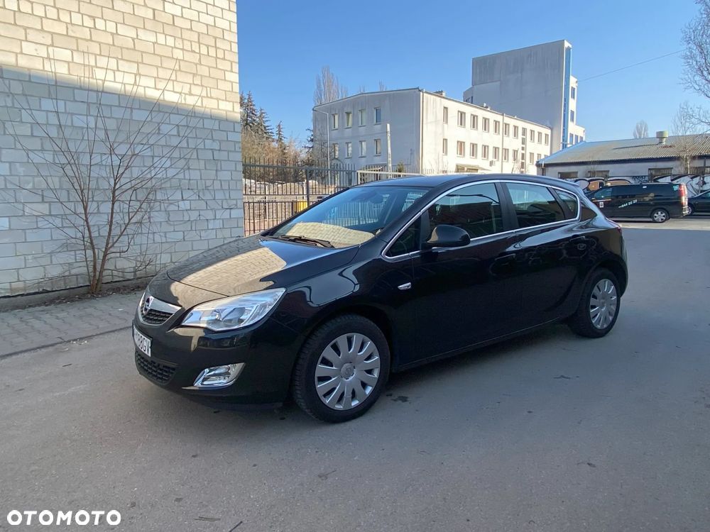 Opel Astra ver-1-4-turbo-cosmo - 4