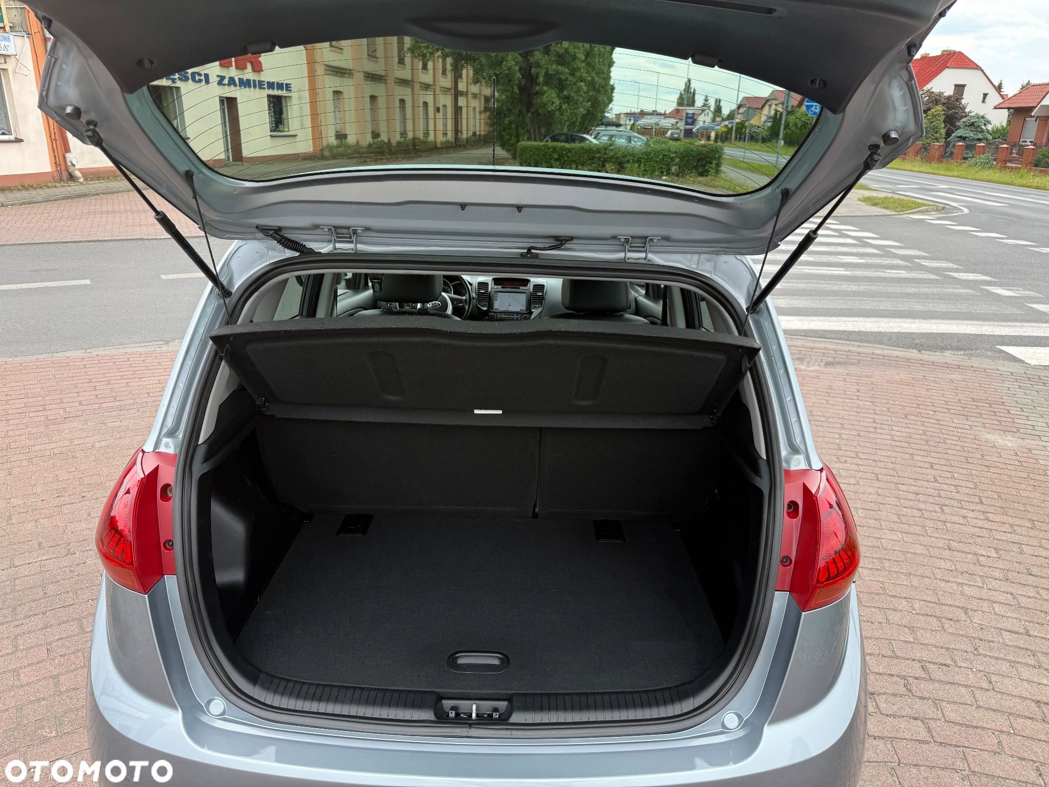 Kia Venga 1.6 Business Line - 17