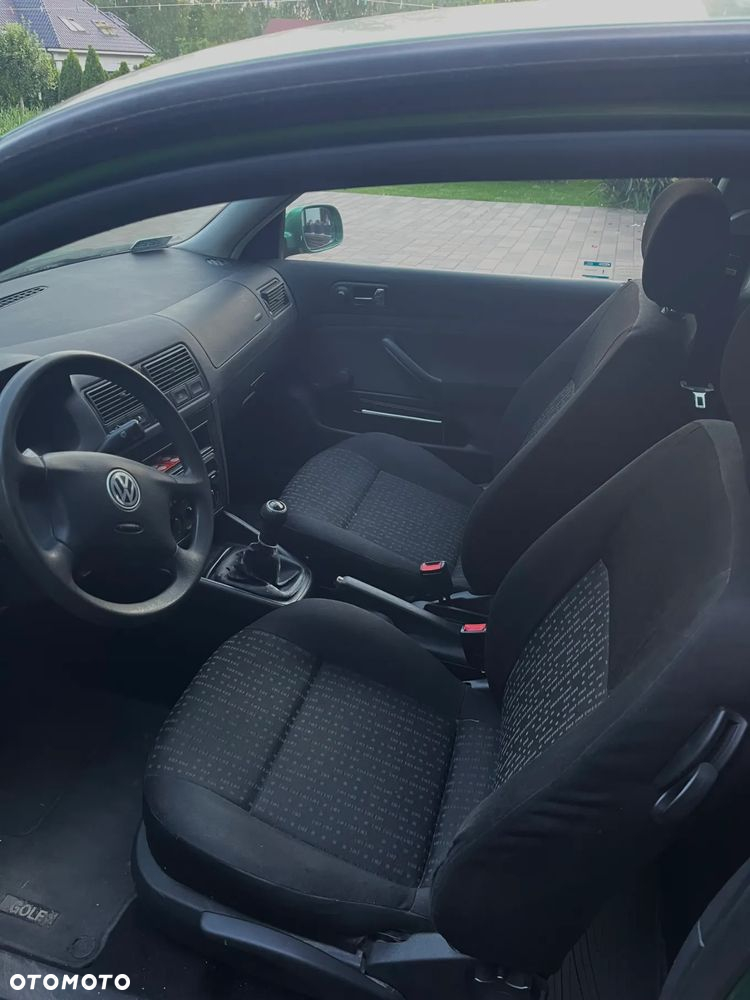 Volkswagen Golf IV 1.6 Basis - 5