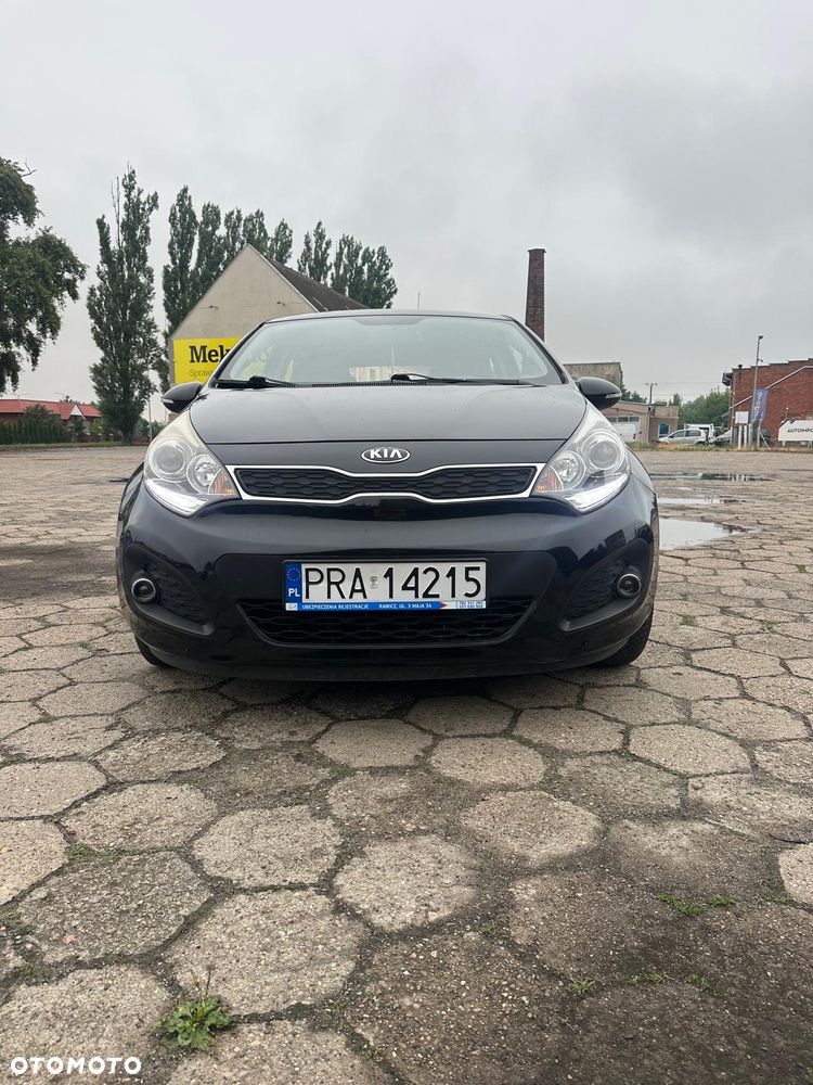 Kia Rio 2012 photo 2