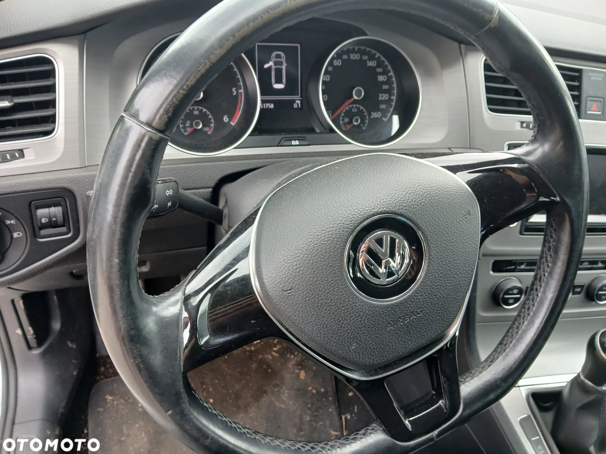 volkswagen golf VII variant fotel fotele kanapa deska kokpit podsufitka boczek boczki klamka - 4
