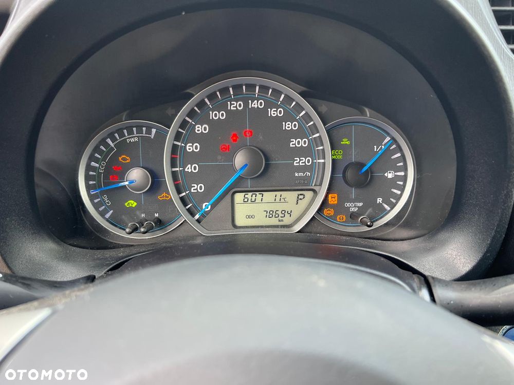 Toyota Yaris Hybrid 100 Premium - 12