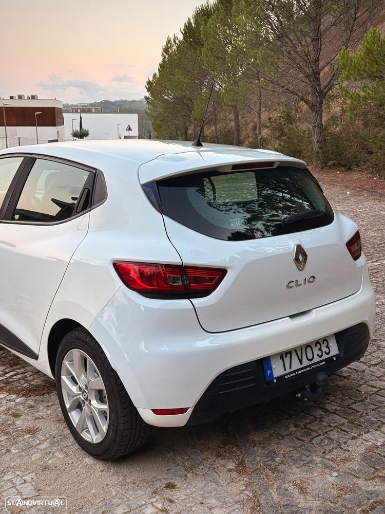 Renault Clio - 12