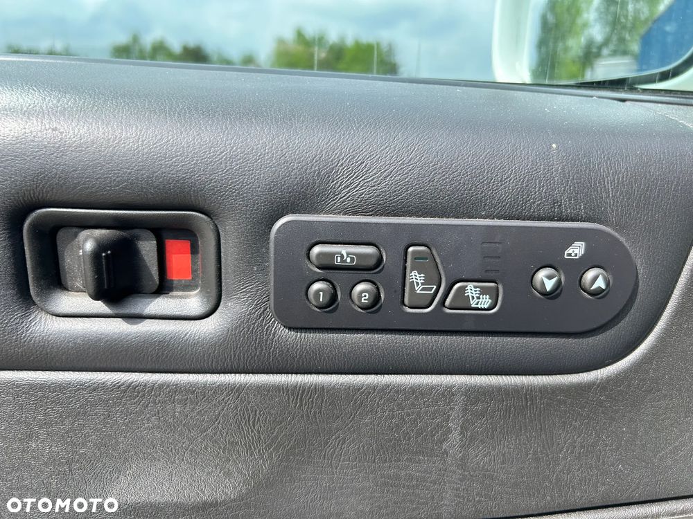Hummer H2 6.0 V8 - 13