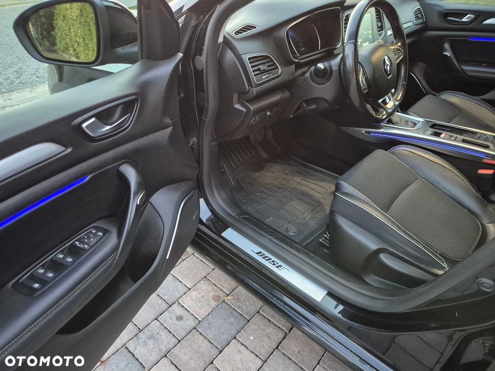 Renault Megane BLUE dCi 150 EDC BOSE EDITION - 10