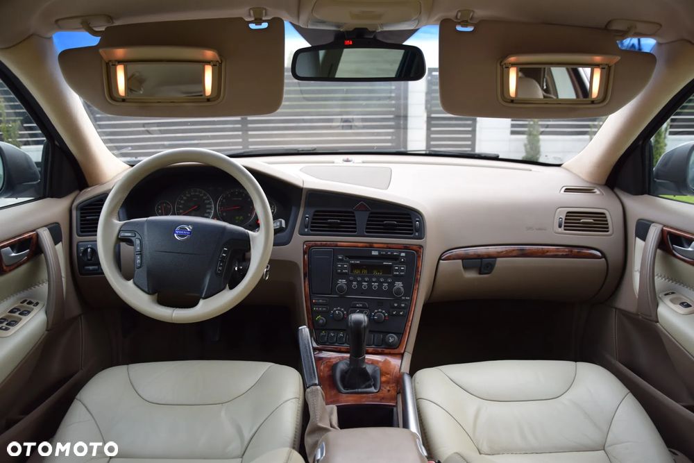 Volvo V70 2.5T AWD Summum - 34
