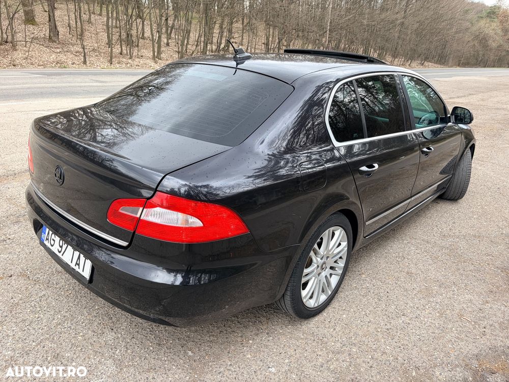 Skoda Superb 2.0 TDI Ambition DSG - 8