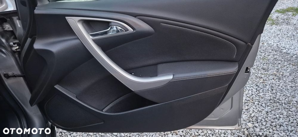 Opel Astra 1.4 Turbo 150 Jahre - 7