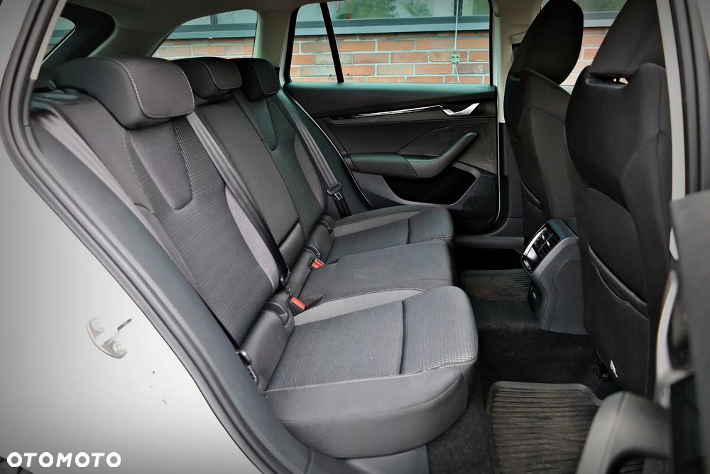 Skoda Octavia 1.5 TSI Selection - 26