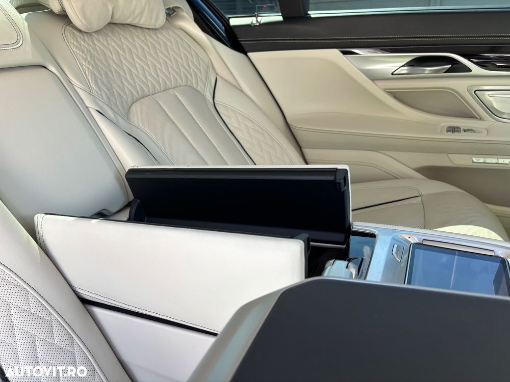 BMW Seria 7 750Li xDrive - 26