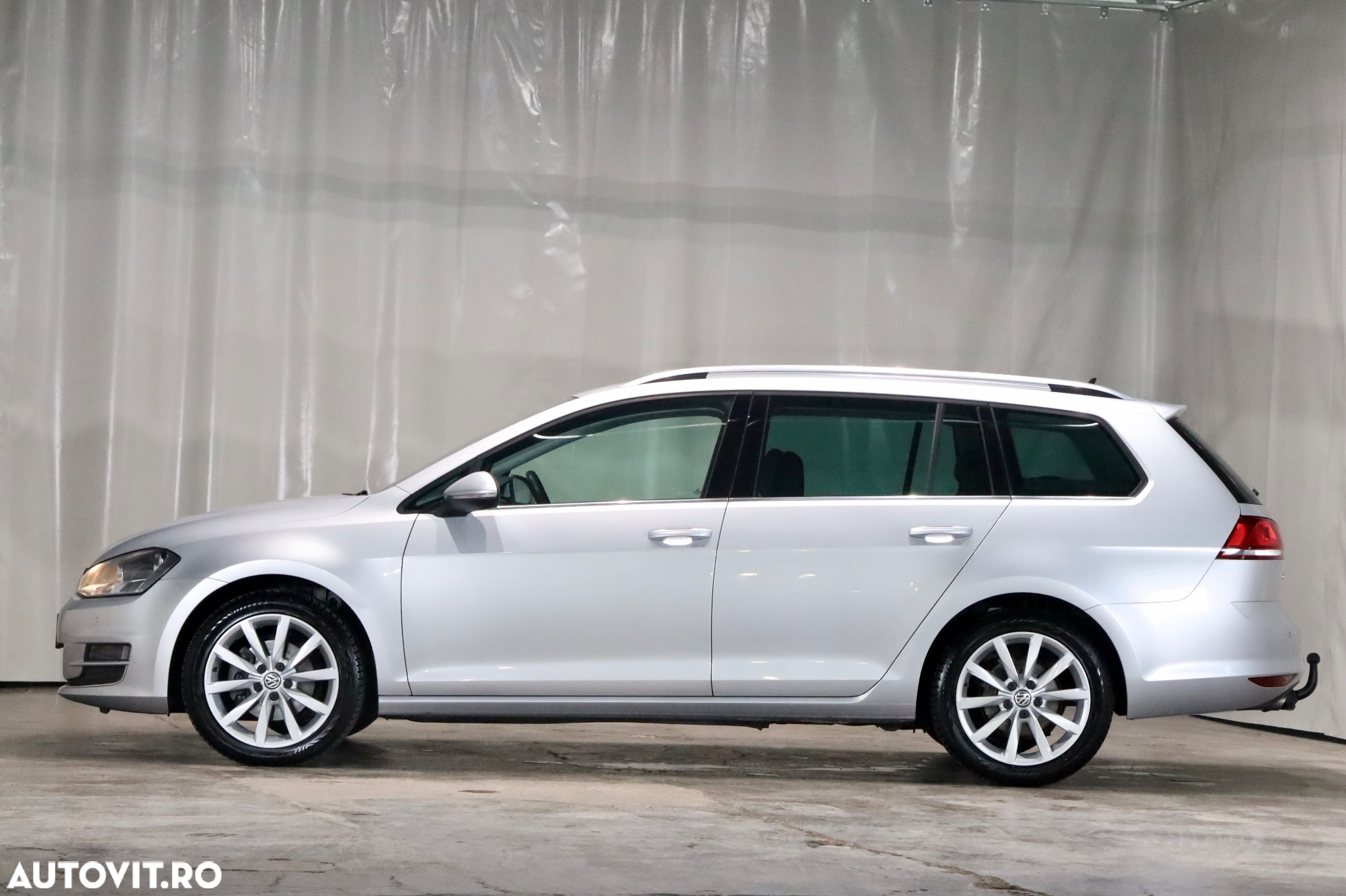 Volkswagen Golf 1.6 BlueTDI DSG Comfortline - 37