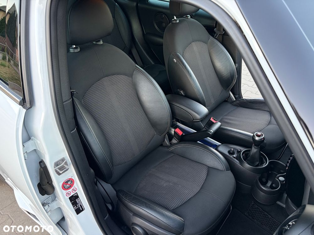 MINI John Cooper Works - 32