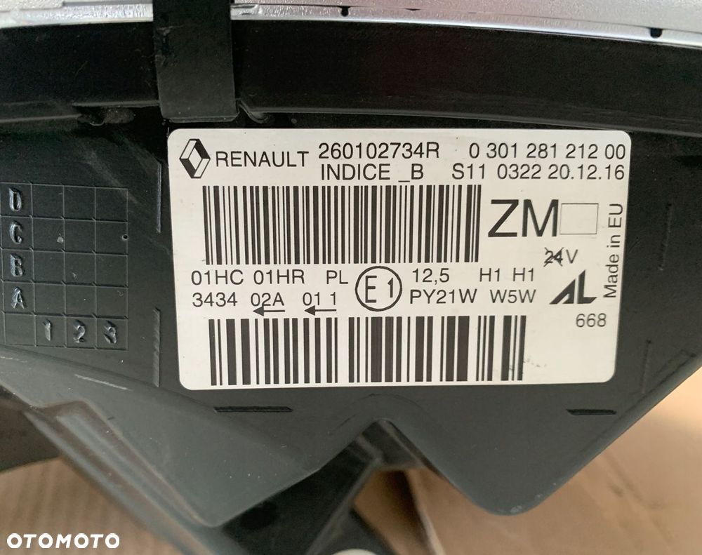 Lampa prawa przednia RENAULT CAPTUR I 1 - 5