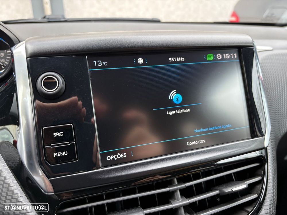 Peugeot 2008 1.2 PureTech Allure - 22