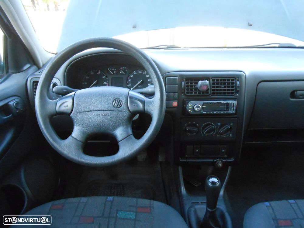 VW Polo 1.0 Fox - 14