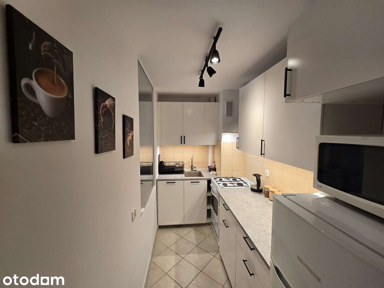 GRZYBOWSKA 9 | 3 POKOJE | 48 M² | WINDA | CENTRUM