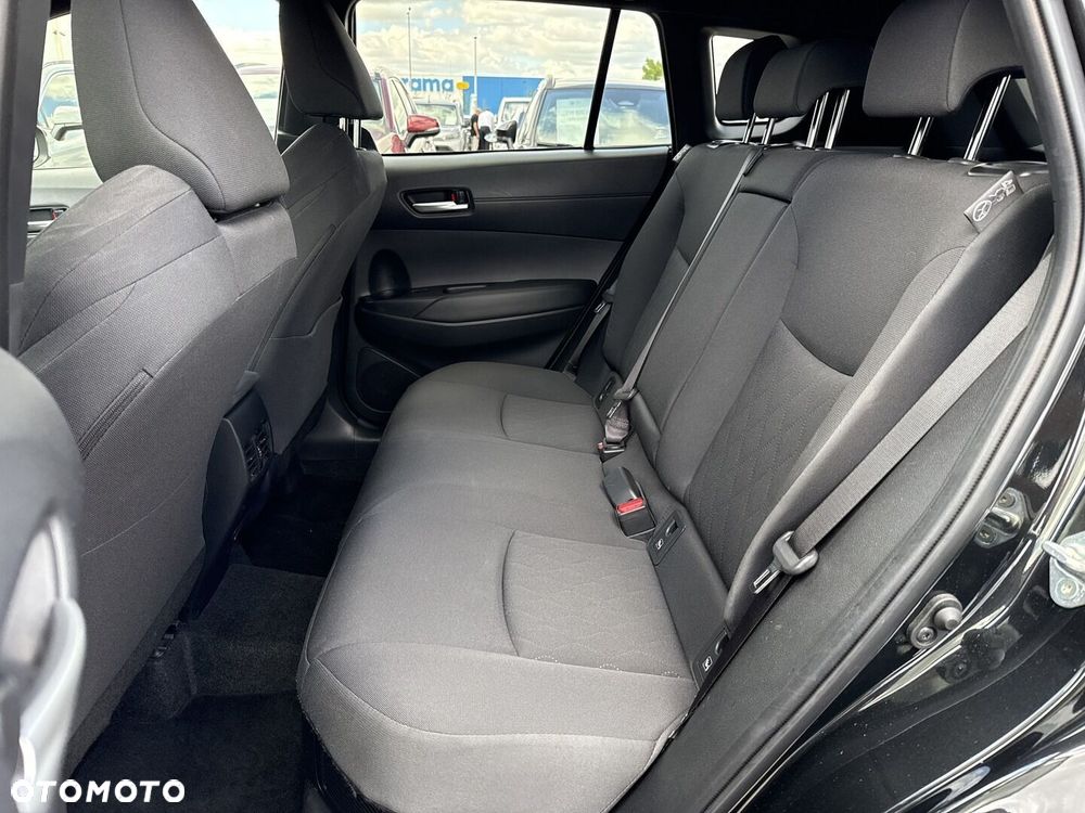 Toyota Corolla Cross - 12