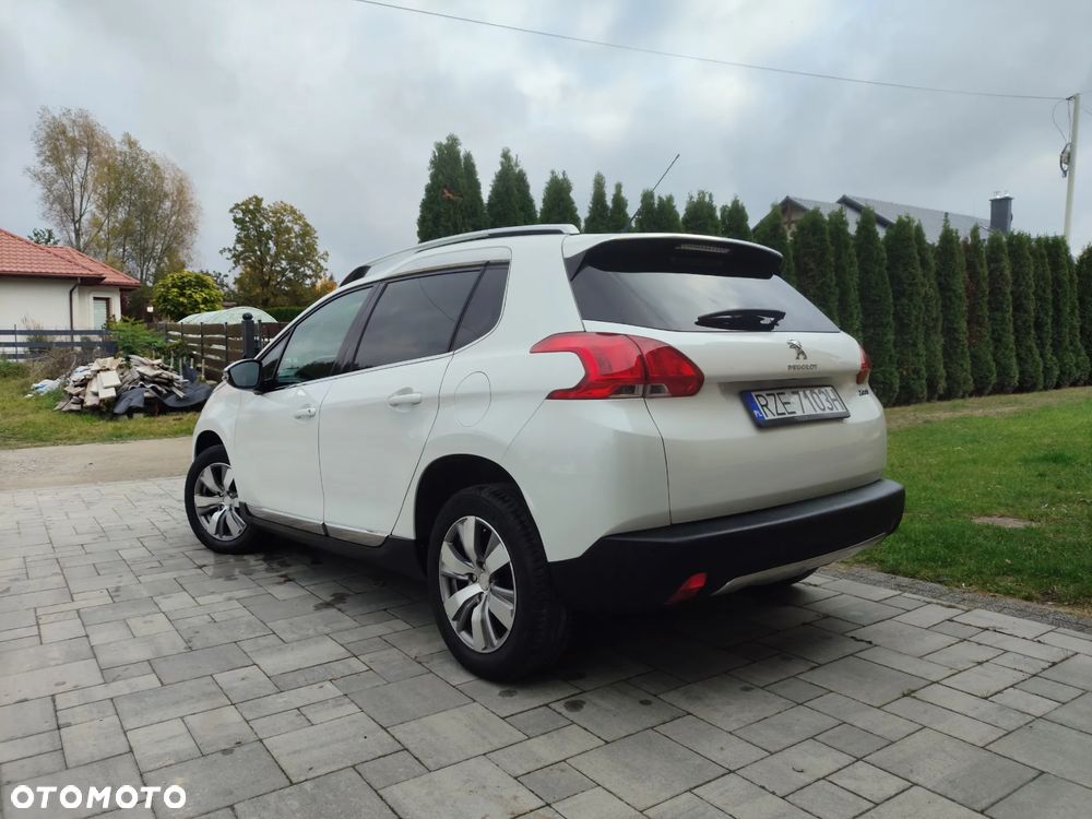 Peugeot 2008 - 6