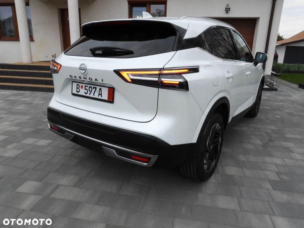 Nissan Qashqai 1.3 DIG-T N-Connecta DCT - 16