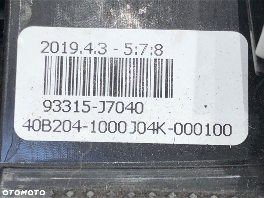 PANEL PRZEŁĄCZNIK  KIA CEED Sportswagon (CD) 2018 - 2022 1.4 T-GDI 103 kW [140 KM] benzyna 2018 - - 5