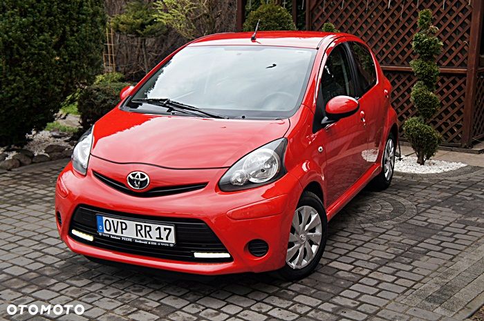 Toyota Aygo CoolRed - 1