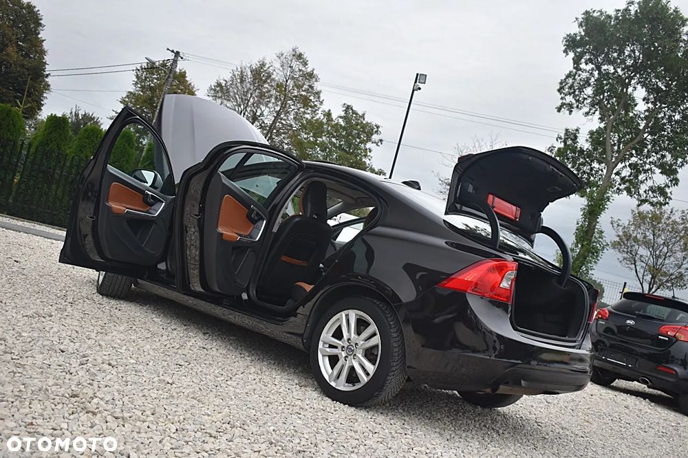 Volvo S60 D3 Summum - 14