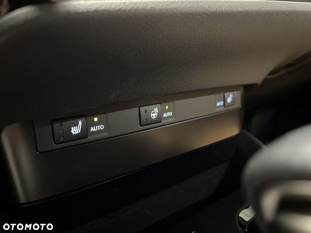 Lexus ES 300h Business Edition - 30