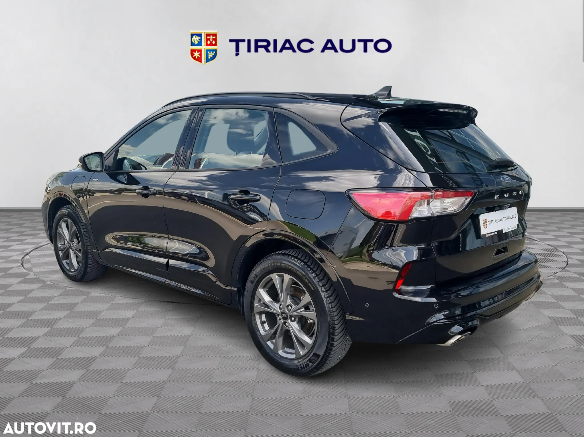 Ford Kuga 2.5 Duratec PHEV ST Line - 4