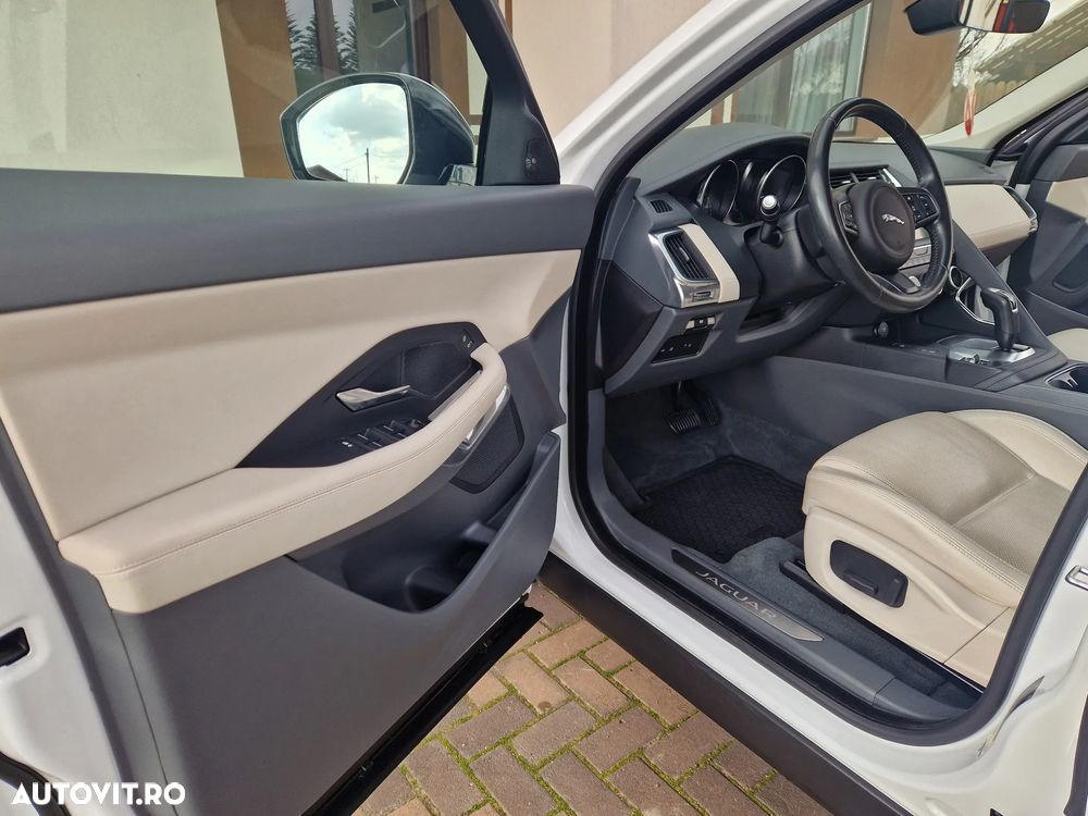 Jaguar E-Pace D150 AWD Base - 18