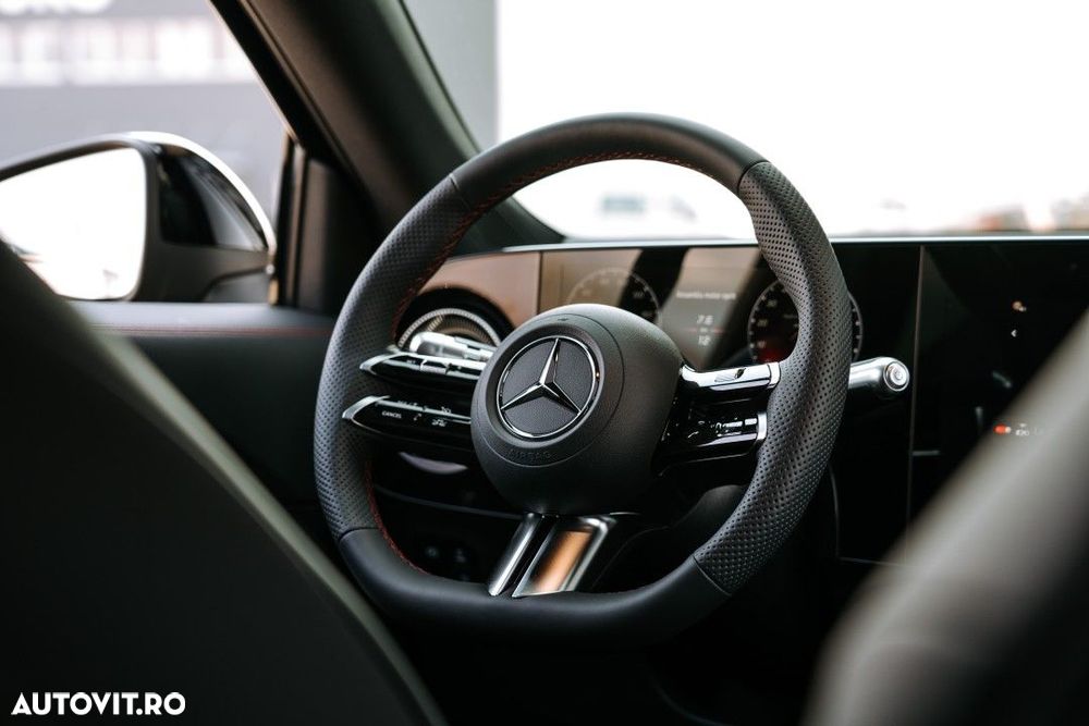 Mercedes-Benz GLB - 25