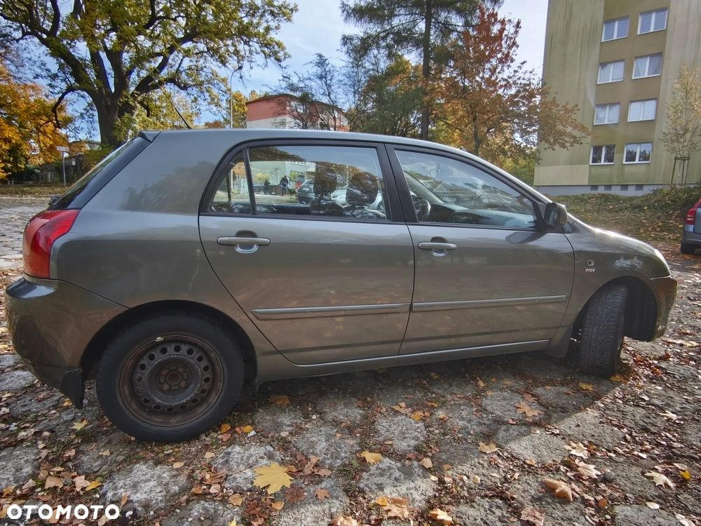 Toyota Corolla 2004 photo 3