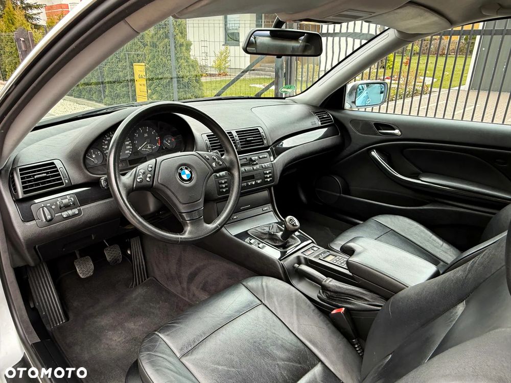 BMW Seria 3 328Ci - 24