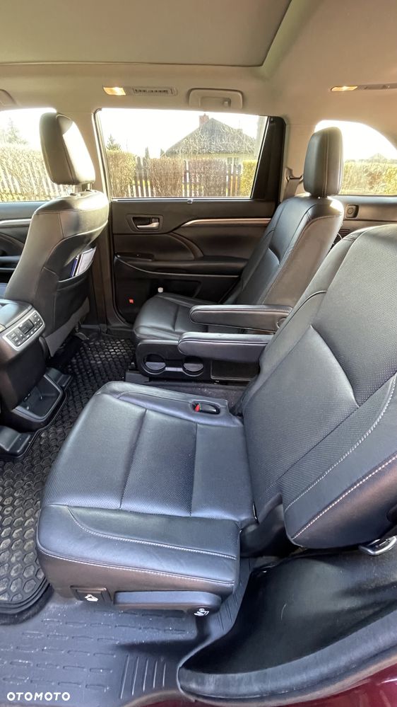 Toyota Highlander - 30