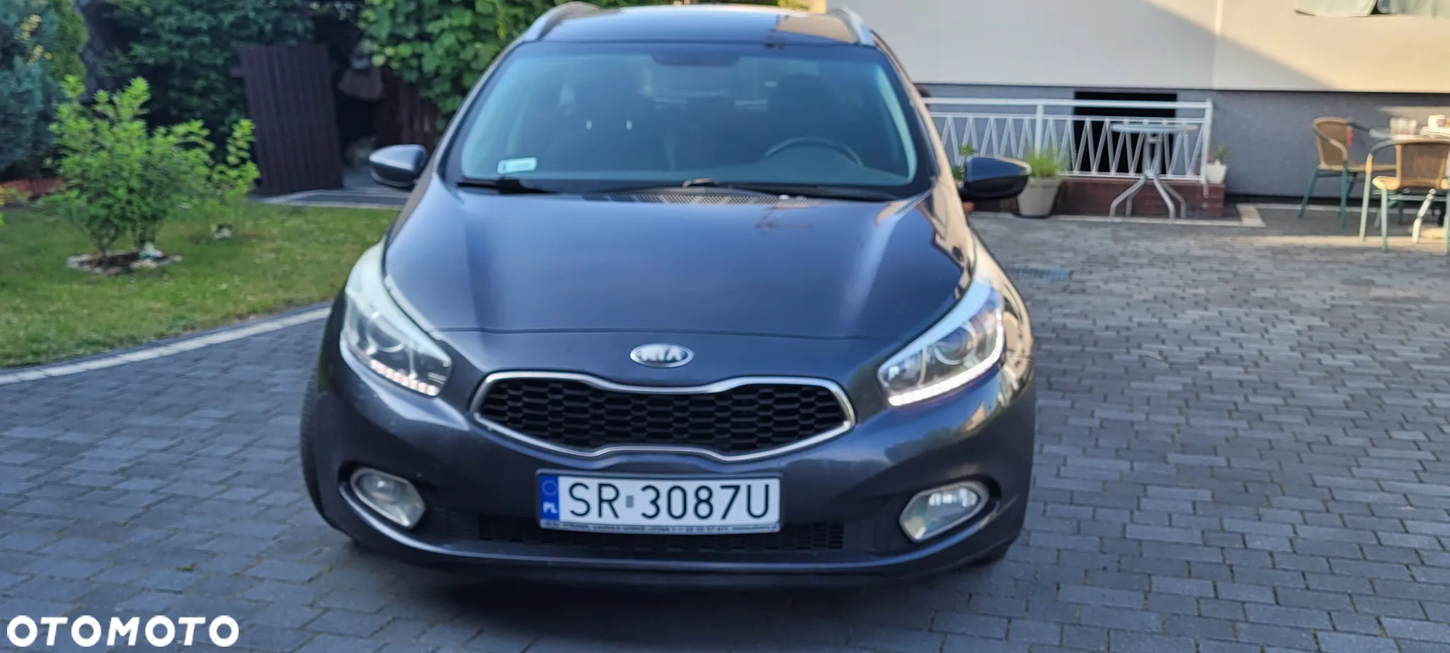 Kia Ceed - 10