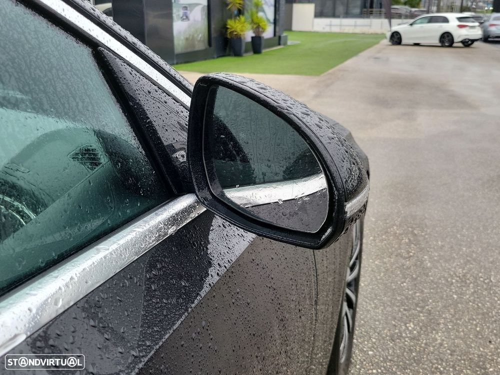 Mercedes-Benz E 220 d - 16